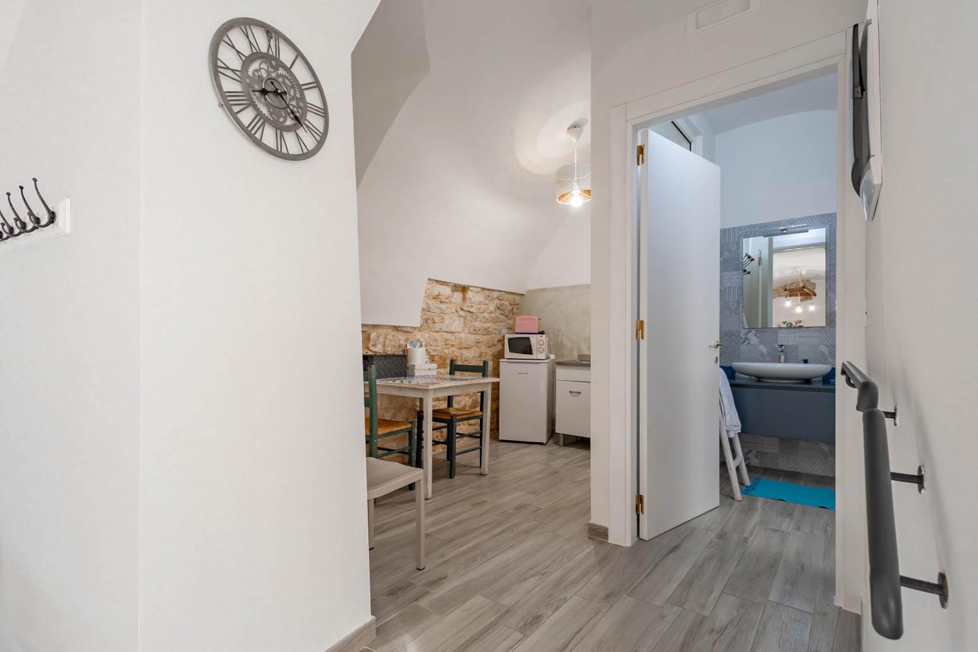 Antiche Mura Apartments"Nido Di Puglia" Monovano Turi Exterior photo